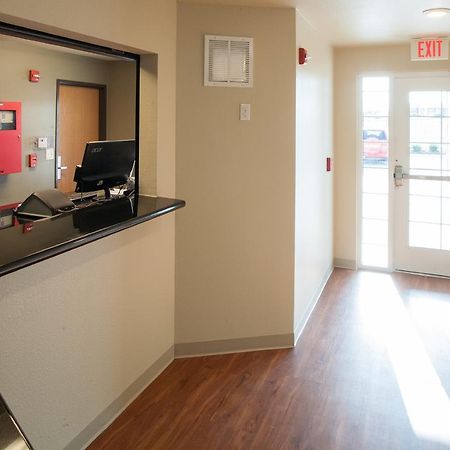 Woodspring Suites Topeka Buitenkant foto
