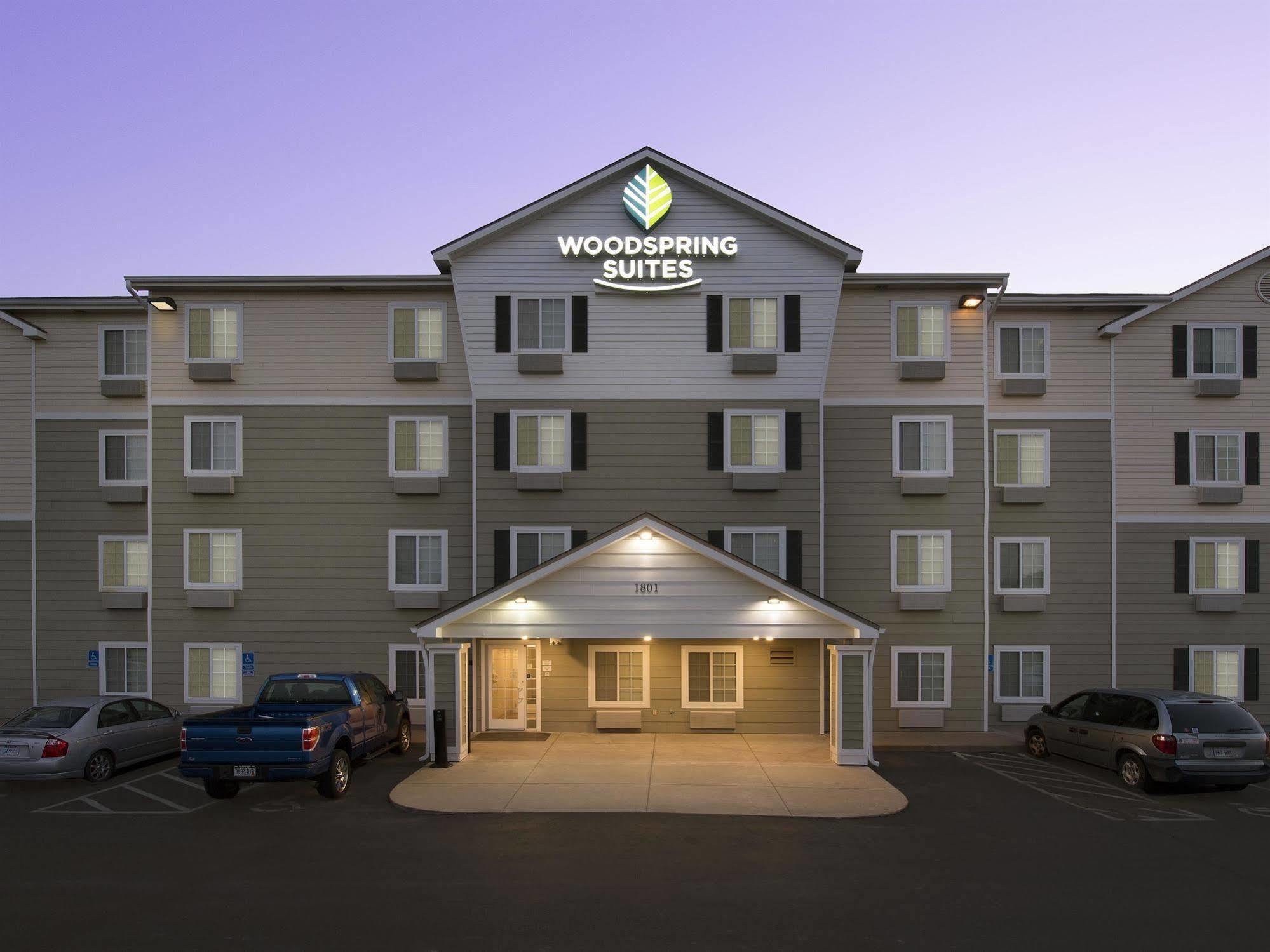 Woodspring Suites Topeka Buitenkant foto
