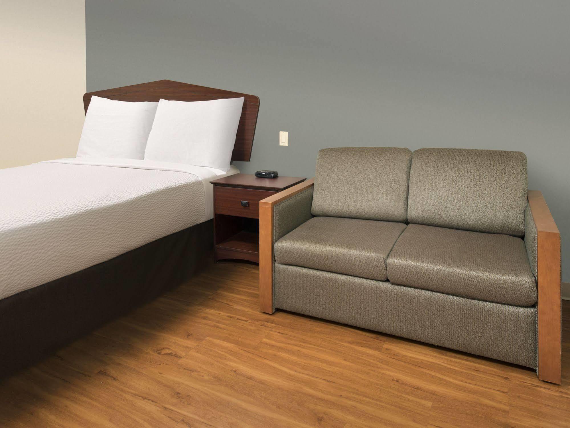 Woodspring Suites Topeka Buitenkant foto