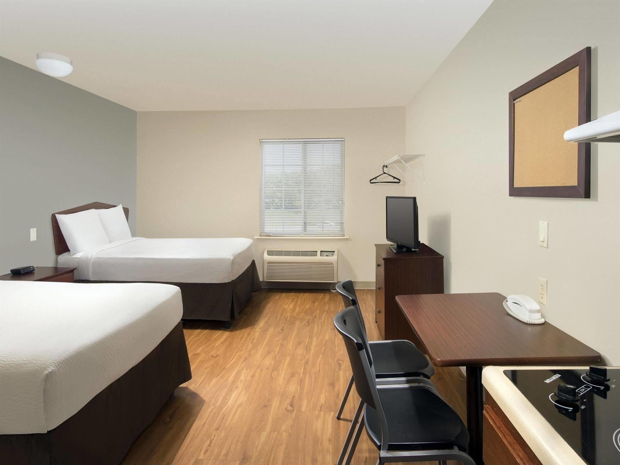 Woodspring Suites Topeka Buitenkant foto