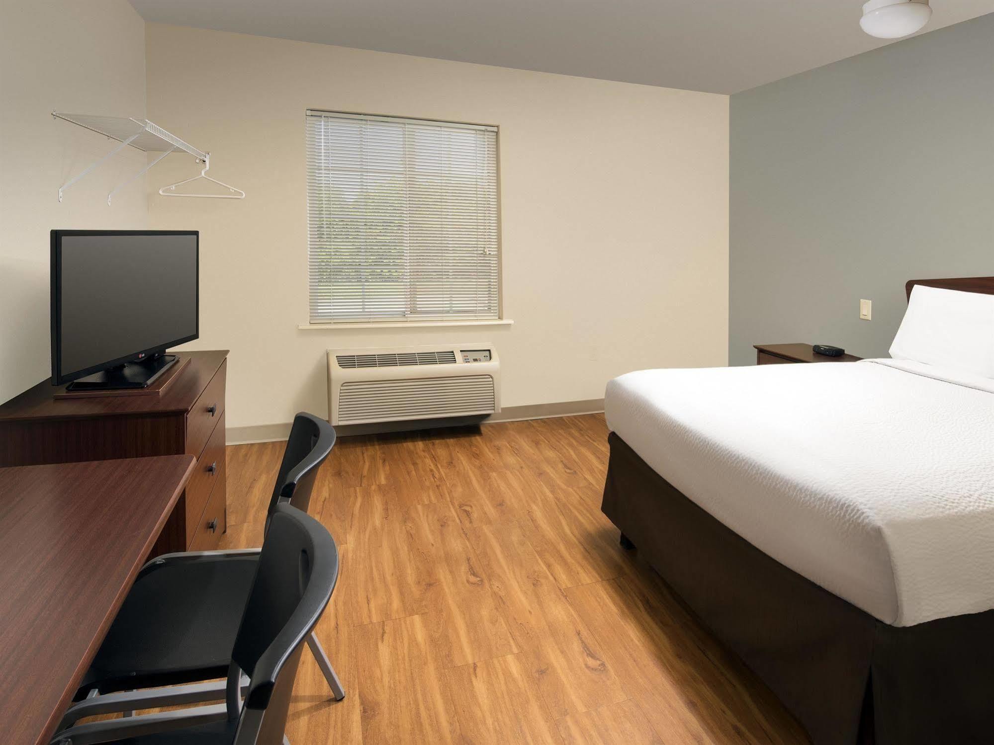 Woodspring Suites Topeka Buitenkant foto